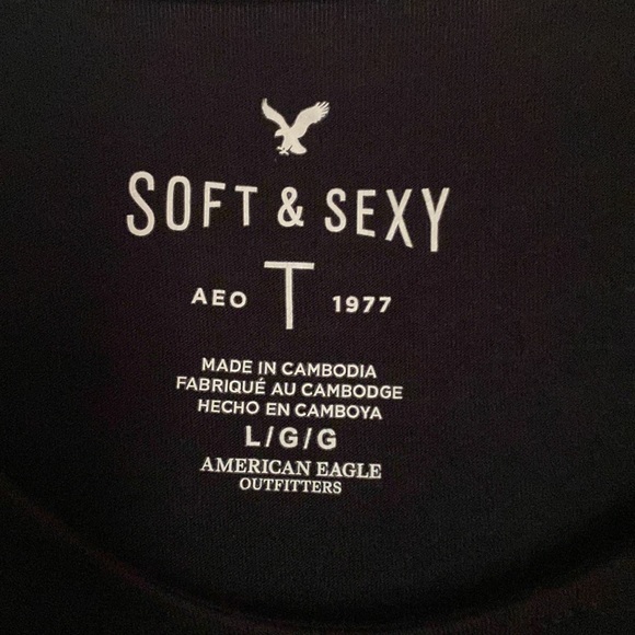 American Eagle black shirt with floral embroidery. Size Large. - Picture 3 of 4